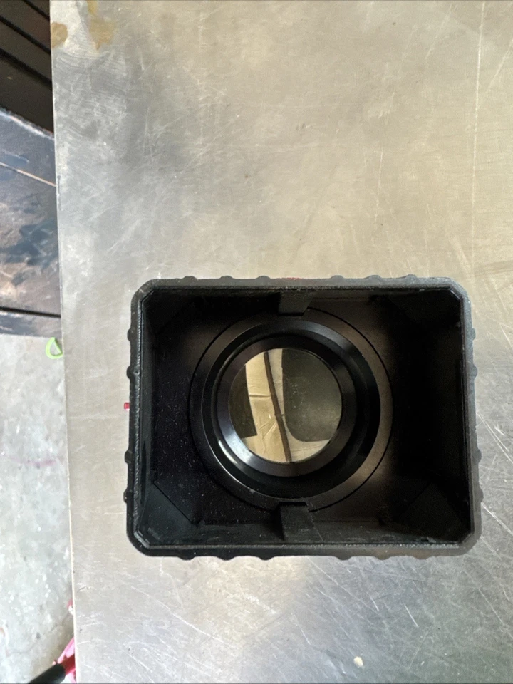 Zacuto Z-Finder Pro 2.5X Optical ViewFinder for DSLR Filmmaking - Image 3 of 3