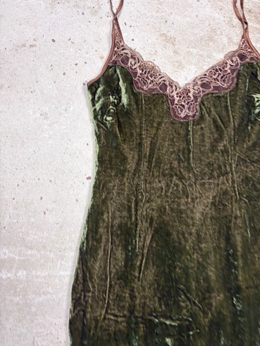 Mini robe vintage 2006 Dolce & Gabbana velours vert dentelle - Photo 10/19
