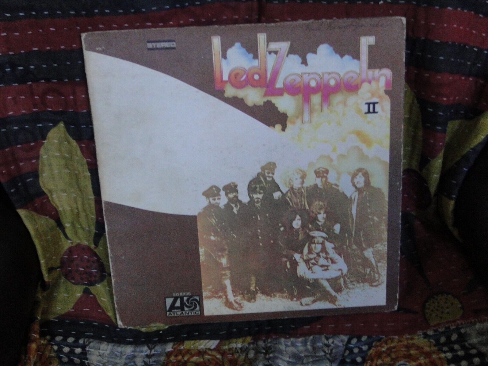 LED ZEPPELIN II LP 1969 ORG. VG++/ BETTER VINYL, VG+ GATEFOLD COVER