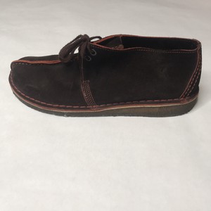 clarks desert trek red