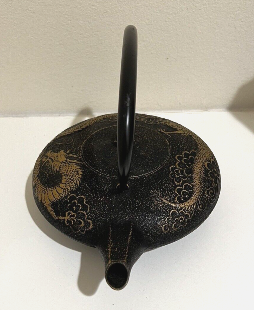 Vintage Asian Teavana heavy cast iron tea pot Made in Japan Risen