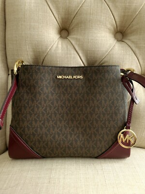Michael Kors Nicole Small Signature Brown Burgundy Crossbody Shoulderbag 