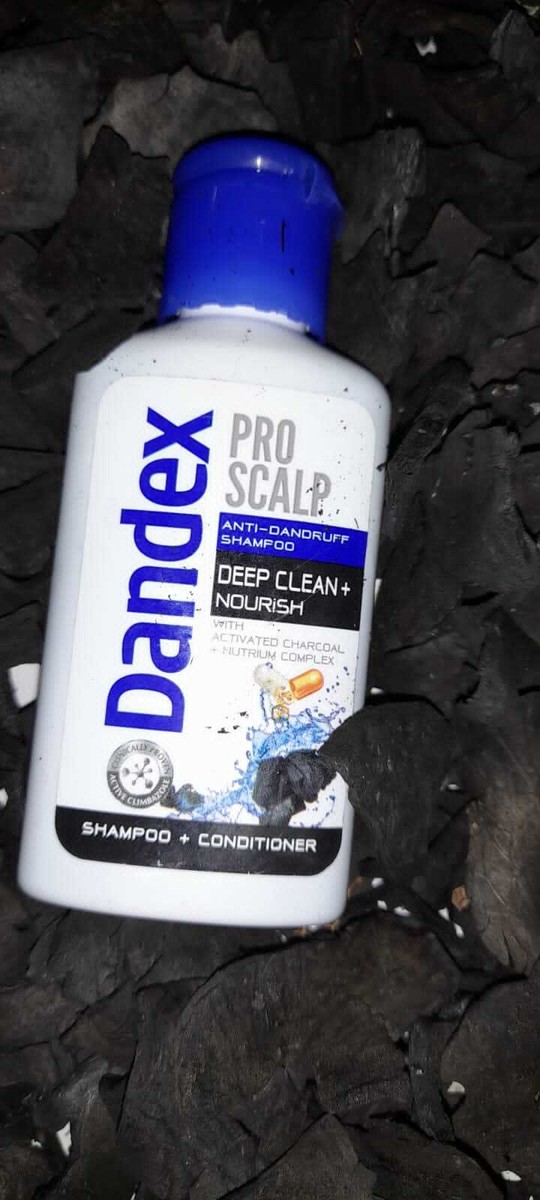 Dandex Deep Clean & Nourish Shampoo Healthy Cooling Itch hair fall