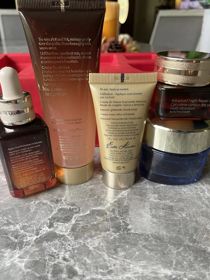 雅诗兰黛高级夜间修复礼品套装 5 件套护肤品全新未使用 — 第 3/4 张图片