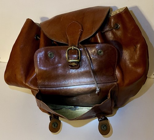 Zaino Cuoieria Fiorentina in pelle design italiano con manico, cinghie, tasche - Foto 11 di 24