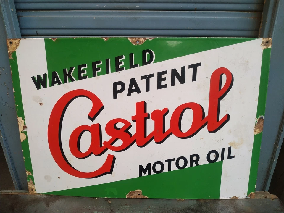 VINTAGE ORIGINAL CASTROL MOTOR OIL WAKEFIELD PATENT PORCELAIN ENAMEL AD SIGN # - Image 2 of 4