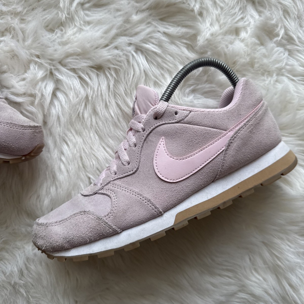 md runner trainers ladies