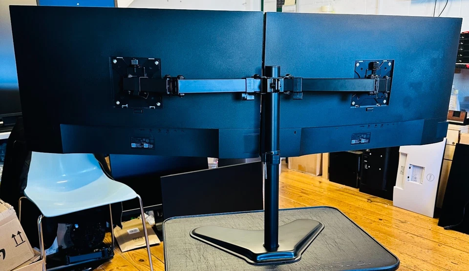 Dual Monitor Screen bundle Dell P2719HC 2x27" USB-C HDMI Monitors IPS Full HD HD - Image 4 of 4