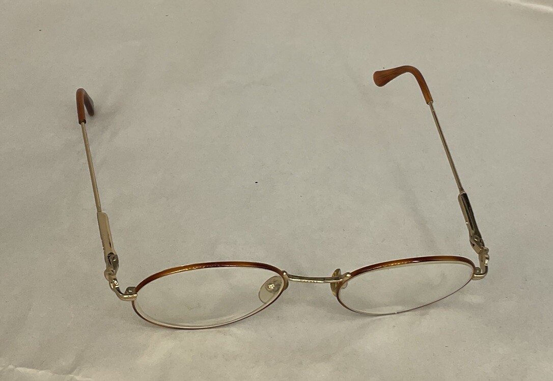 Gucci Vintage GG Tortoise Brown Gold Eyeglasses Frames Italy Designer Women  120m