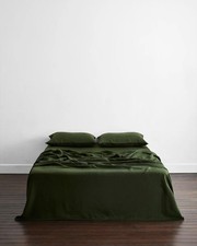 Olive Green Pure linen Sheet set 3 pieces Bed sheets and two pillow cases Set