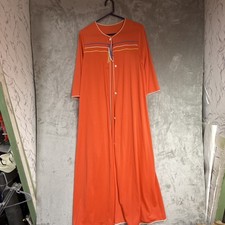 lorraine Vintage night Robe Size Small
