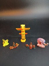 vintage 1970s plastic Wild West cowboy and Indian toy accessories.