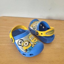 Crocs Minions Toddler Unisex Blue Yellow Clogs Glow in the Dark Eyes Size 4 - 5