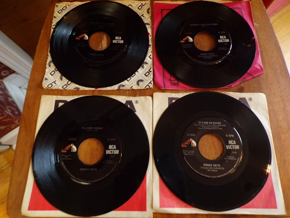 Connie Smith Set of 12 Country 45s RCA Victor - Image 2 of 4