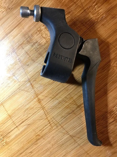 Empuñadura de gatillo de freno de mano derecha para una MTB Foto 2 de 4