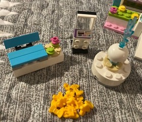 LEGO FRIENDS: Butterfly Beauty Shop (3187) 100% Complete w/ Manual