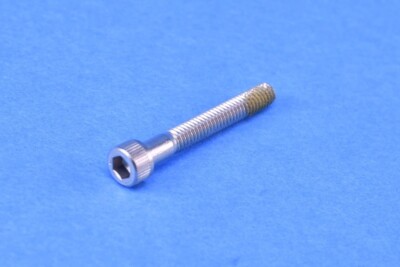 460 McMaster-Carr Socket Hex Cap Screw Fastener Stainless Steel 8-32 Thread 1''