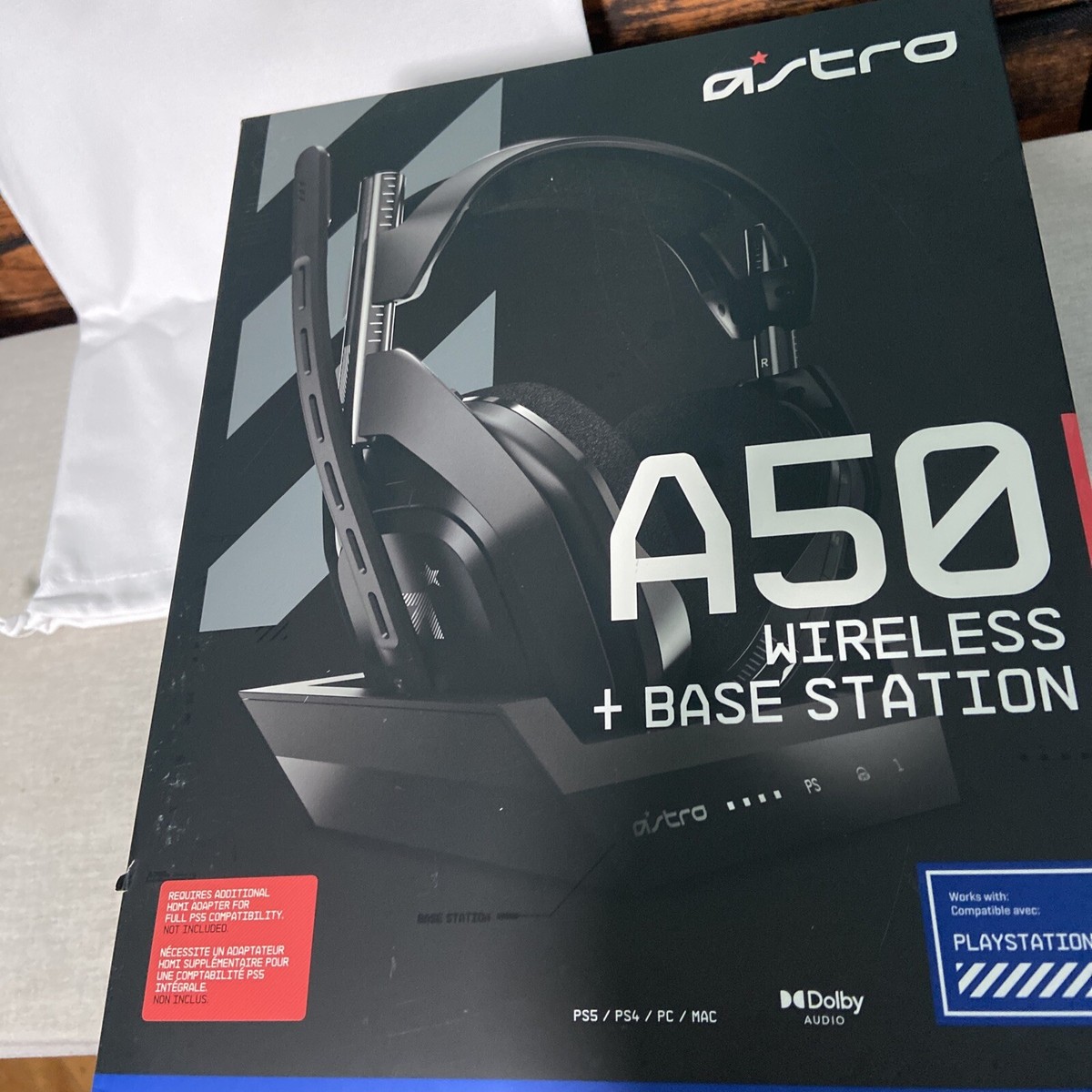【美品✨】Astro A50 Wireless + Base Station ASTRO Gaming A50 Wireless Headset + Base Station Gen 4