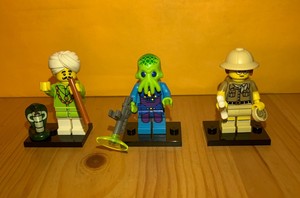 lego snake charmer