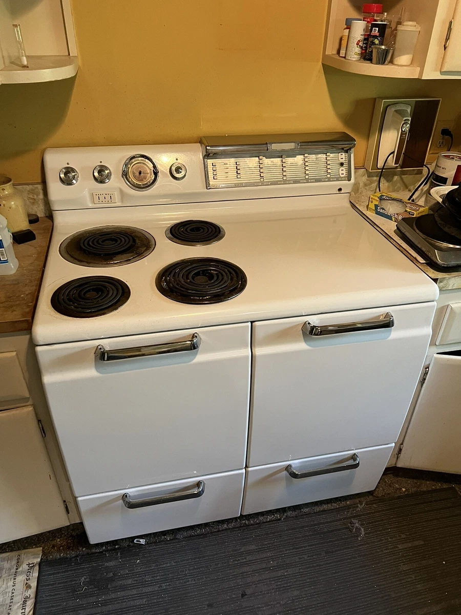 HotPoint Electric Stove/Oven, circa 1950s, White