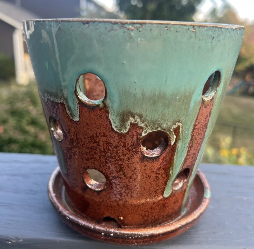 Maceta para orquídeas con esmalte, platillo con agujeros verde cobre Foto 3 de 4