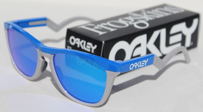OAKLEY Frogskins Hybrid Sunglasses Primary Blue/Grey/Prizm