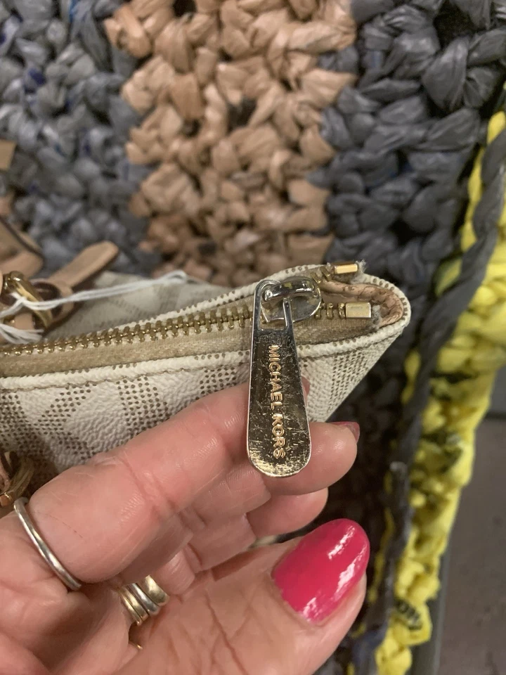 Michael Kors Charlotte Women's Top Zip Tote Bag Large 16x12x5 - Image 4 of 4