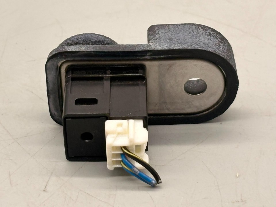 SUBARU OUTBACK MK4 2012 - DOOR JAMB SWITCH / LOCK SWITCH- 83331AJ000