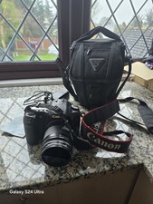 CANON EOS 30D DIGITAL CAMERA, WITH 28-80MM ZOOM LENS Bag charger ACCESORIES.