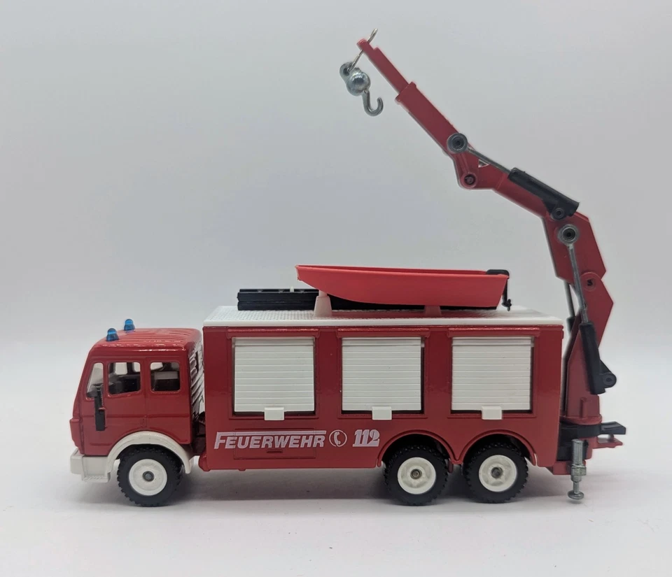 Siku Fire Equipment Truck Feuerwehr #3512 Super Series Scale 1:55 Boxed  - Image 4 of 4