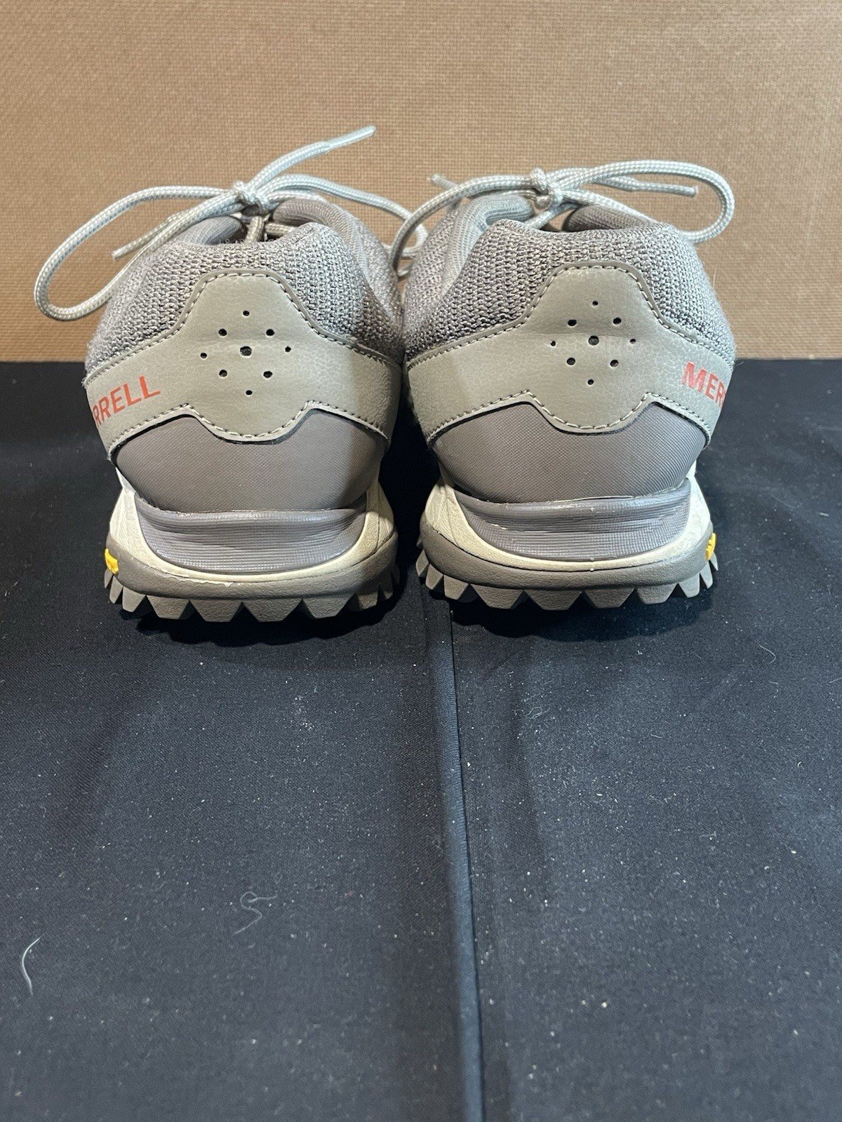 SAOLA Scarpe da trekking Merrell Antora 2 grigie donna US 10 UK 7 5 suola Vibram J135326