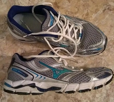 why are mizuno shoes so expensive