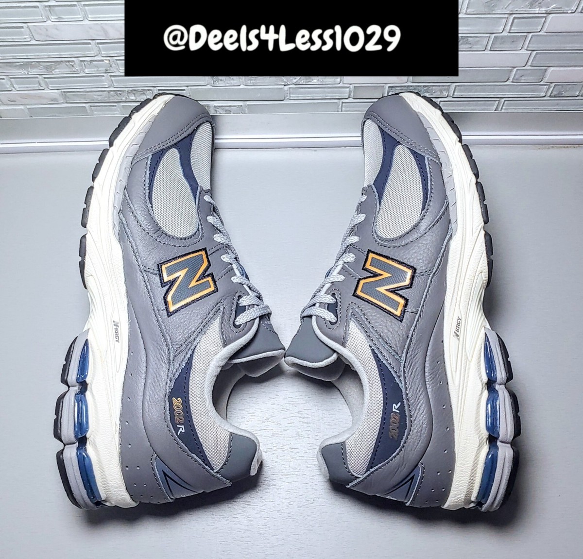 ニューバランス M2002 RHP GREY/GOLD width D New Balance 2002R