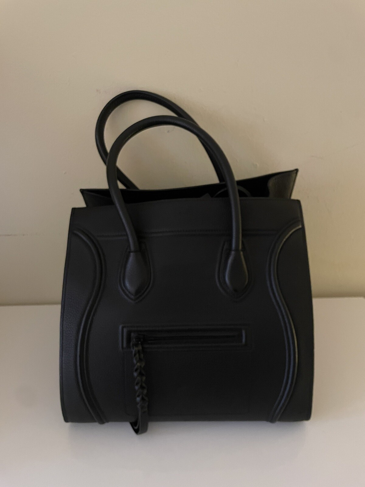 Authentic Celine Medium Black Phantom Tote Bag Ca… - image 6