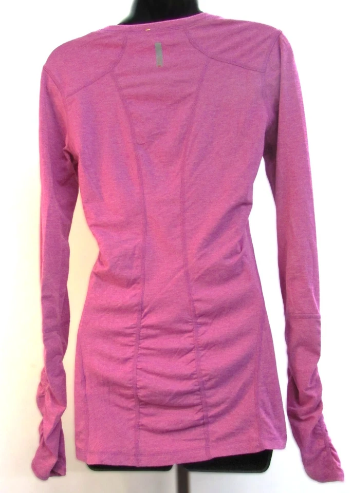 Top tejido Zella talla M manga larga jaspeado fucsia acanalado acentos agujeros para los pulgares Foto 2 de 4