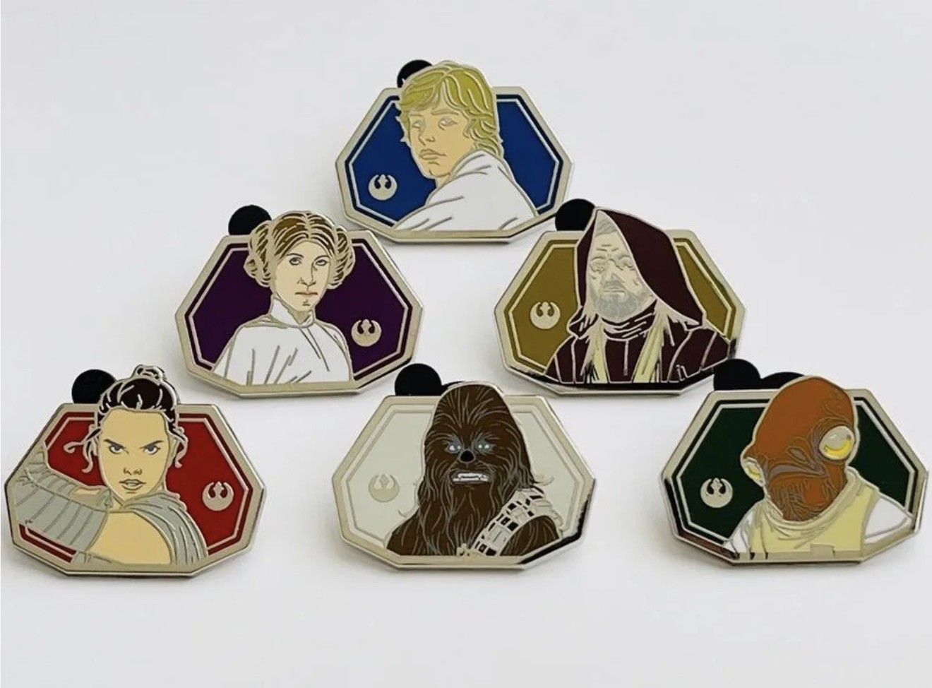 Walt Disney World 2024 Hidden Mickey STAR WARS R2D2 DROIDS 6 PIN Set W CHASER