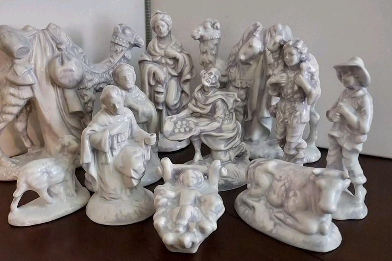 Atlantic Mold 11 pc Blue/White Iridescent Glaze Ceramic Nativity Set