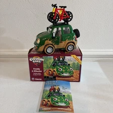 The Chevron Cars Freddy 4-Wheeler 1996 Collectible Vehicle Green With 2 Bikes