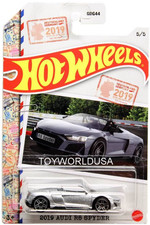2022 Hot Wheels World Class Racers Series #5 2019 Audi R8 Spyder Germany