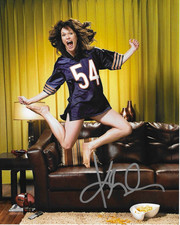 * KATIE ASELTON * signed 8x10 photo * THE LEAGUE * COA *