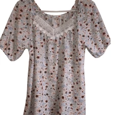 C & C top M ditzy floral lace sweetheart neckline puff sleeve cottagecore girly