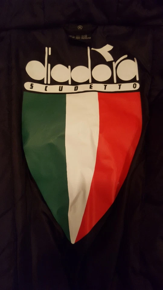 Chaqueta Diadora de colección talla XL  Foto 4 de 4