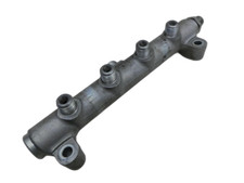 Haute pression Distributeur Tube de gauche pour Audi Q7 4L 09-12 057130089Q