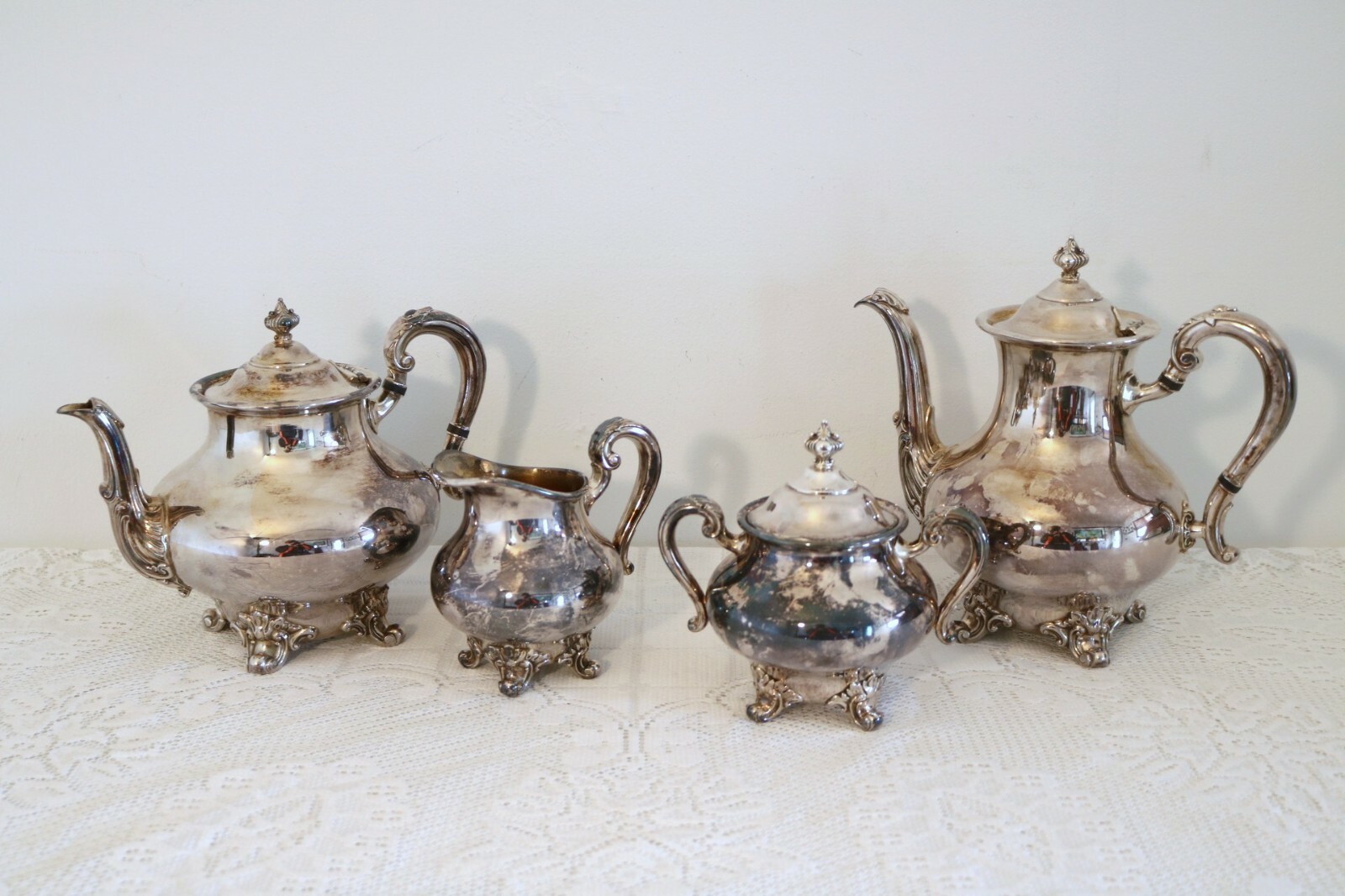 REED & BARTON REGENT 5600 5605 SILVERPLATE Coffee Pot Teapot Creamer