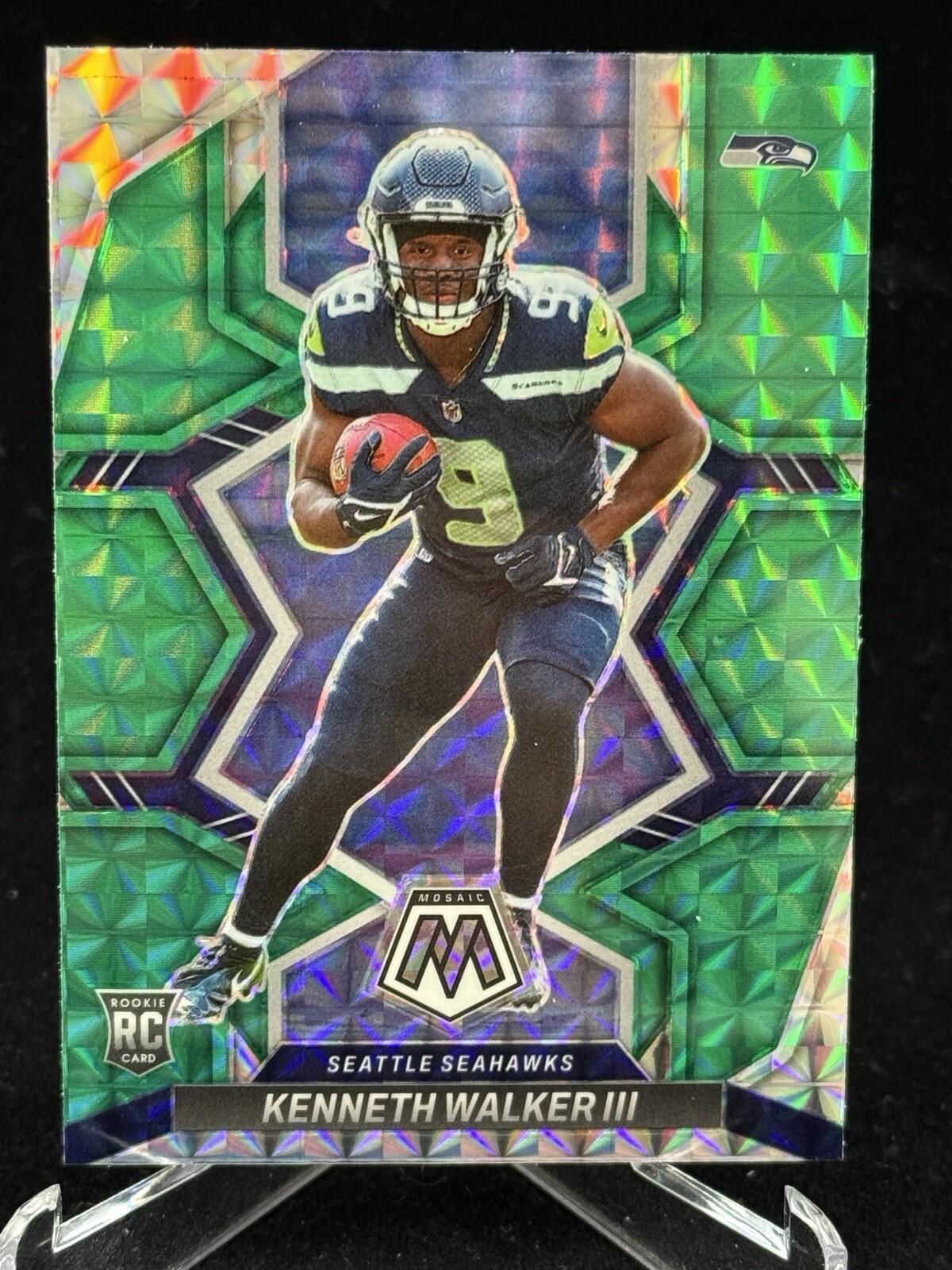 Kenneth Walker III 2022 Panini Mosaic Green Prizm Rookie Card RC #308 Seahawks