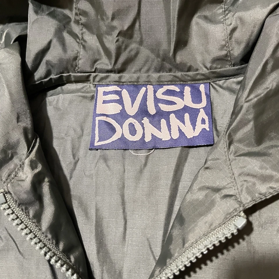 Chaqueta cortavientos japonesa Evisu Kuro Evisukuro Anorak Donna sudadera con capucha larga para mujer Foto 3 de 4