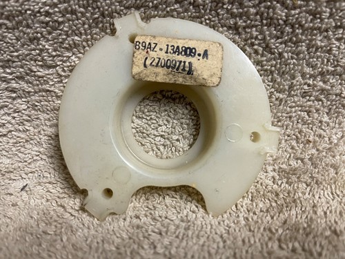 NOS FORD B9AZ-13A809-A 1959-62 MERCURY HORN RING PLASTIC RETAINER PLATE - Picture 3 of 5