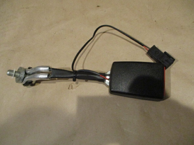 Maserati GranTurismo - Rear Seat Belt Buckle  P/N 80087100