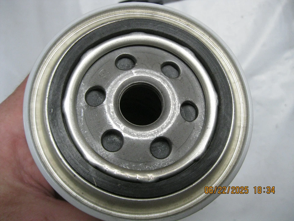 Engine Oil Filter FVP R1085 Foto 3 de 4