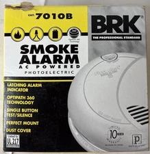 BRK 7010B Smoke Alarm AC Powered Hardwired Open Box 2021 9V Backup Photoelectric